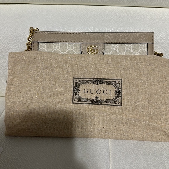 Gucci Beige and Green Shoulder Bag with Gold Chain - Picture 5 of 6